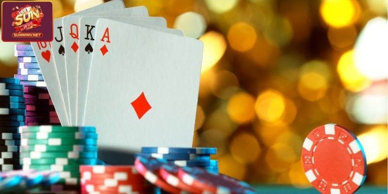 Chú ý bài trung bình vẫn tố được – Cách chơi bài Liêng hiệu quả